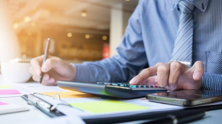Seven Tips For Writing An Effective Sales Report In 2021